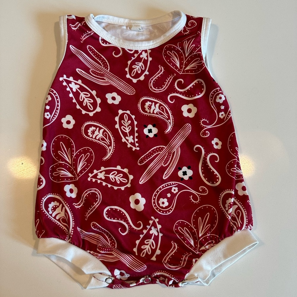 Bandanna onesie, size 12 to 18 months